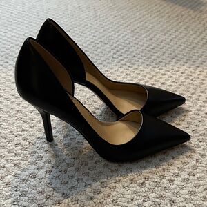 NWOB Michael by Michael Kors Black Leather 3” Pumps Size 6.5